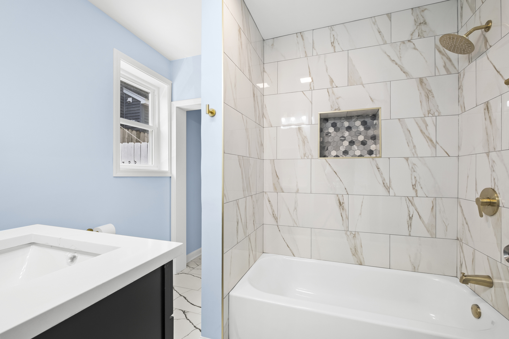 1722 Charles Street, Rockford, IL 61104