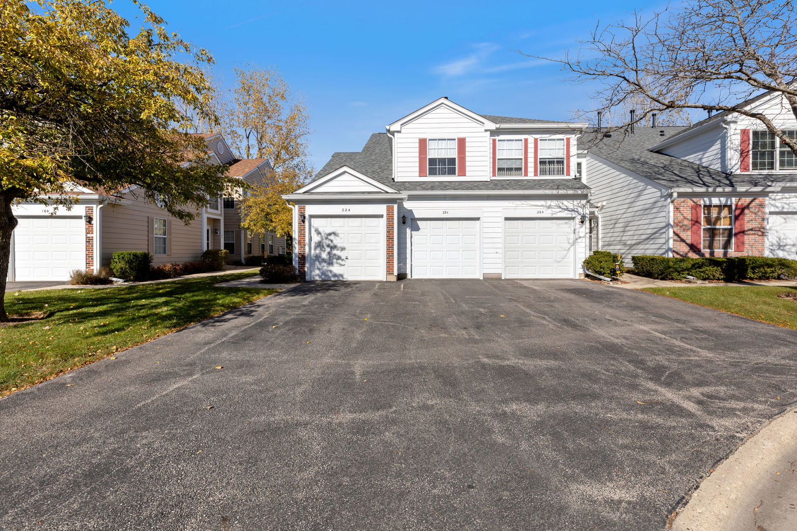 22 TYLER Court #A, Streamwood, IL 60107