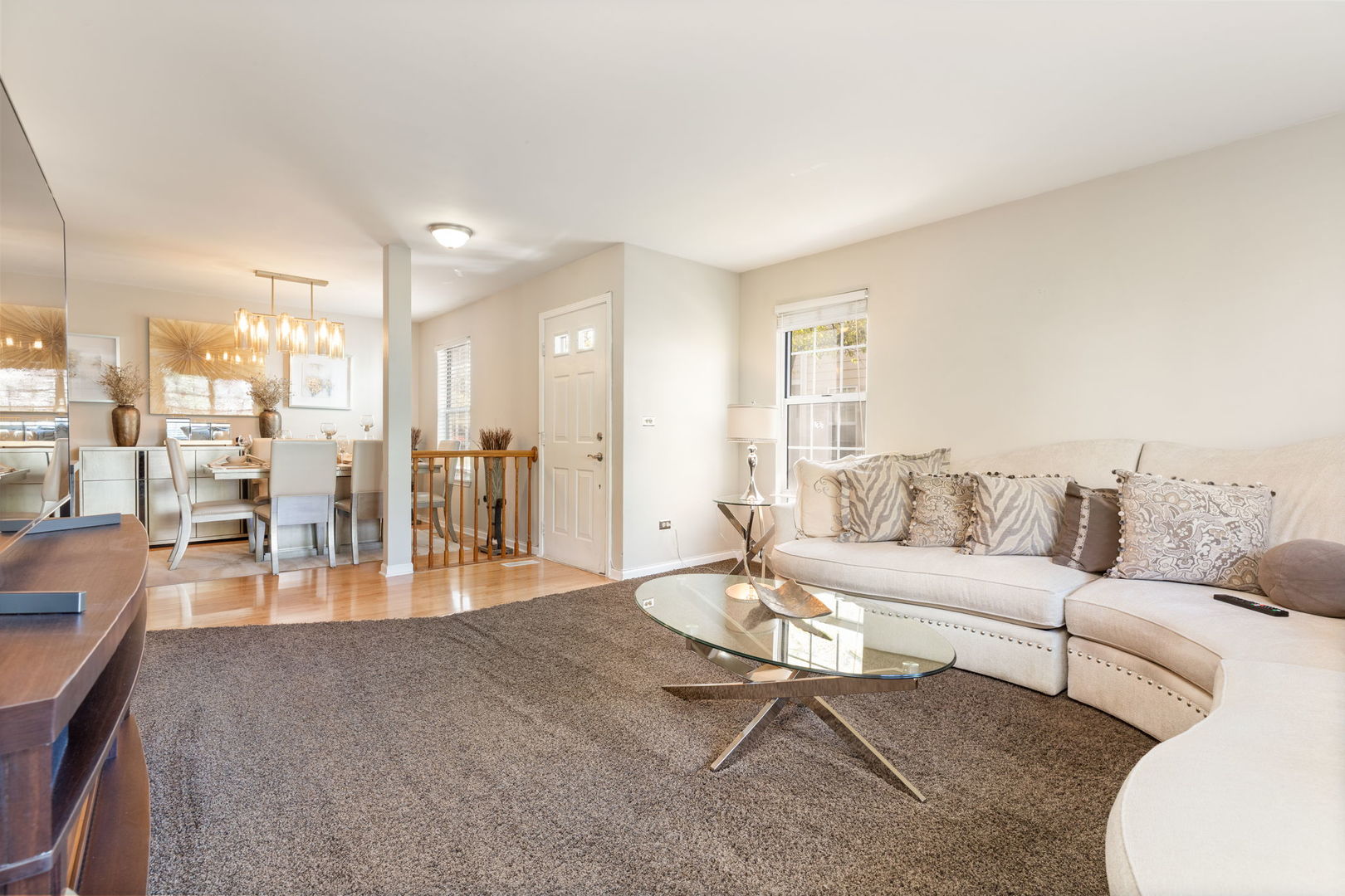 22 TYLER Court #A, Streamwood, IL 60107