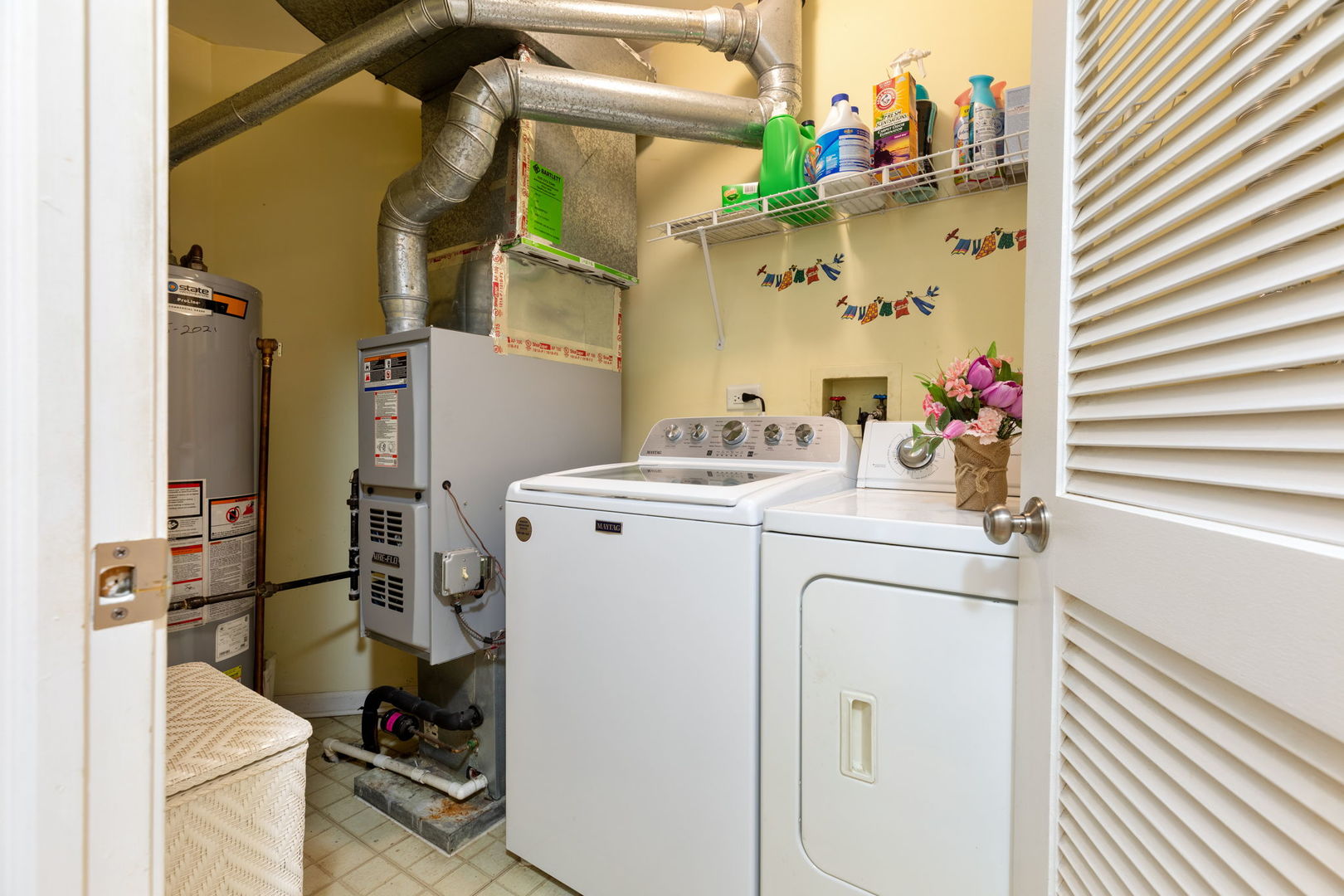 22 TYLER Court #A, Streamwood, IL 60107