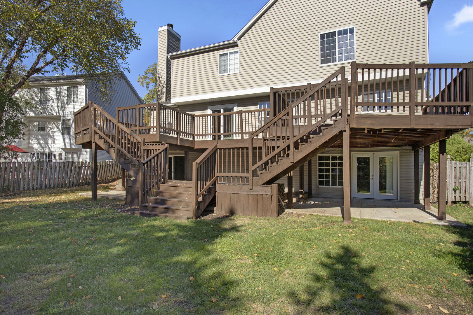 754 Huntington Drive, Carol Stream, IL 60188