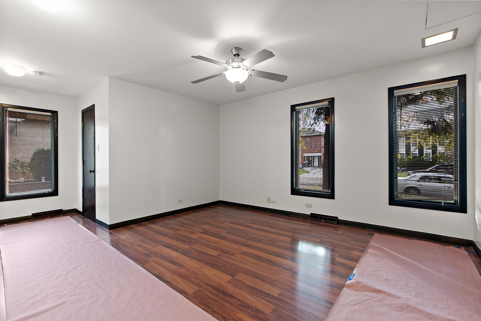 9317 S Kolmar Avenue, Oak Lawn, IL 60453