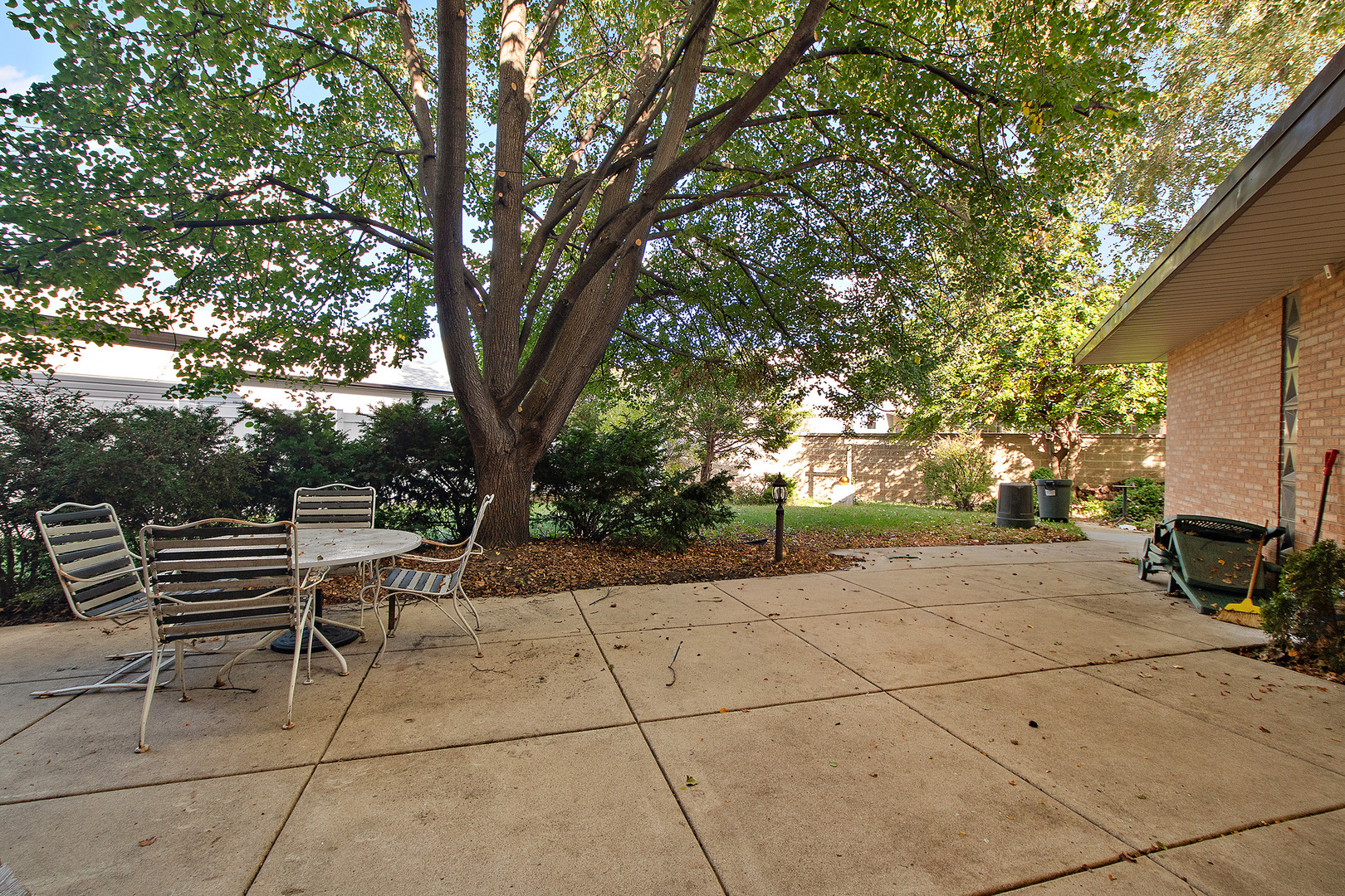 9317 S Kolmar Avenue, Oak Lawn, IL 60453