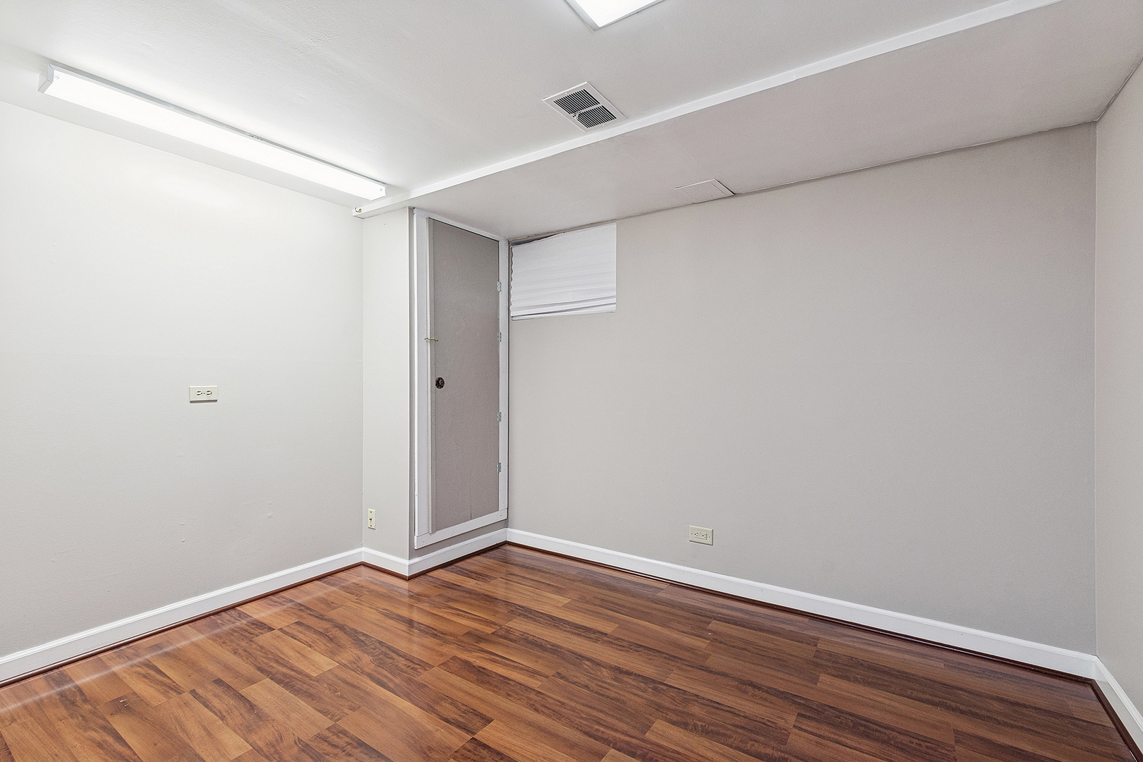 9317 S Kolmar Avenue, Oak Lawn, IL 60453