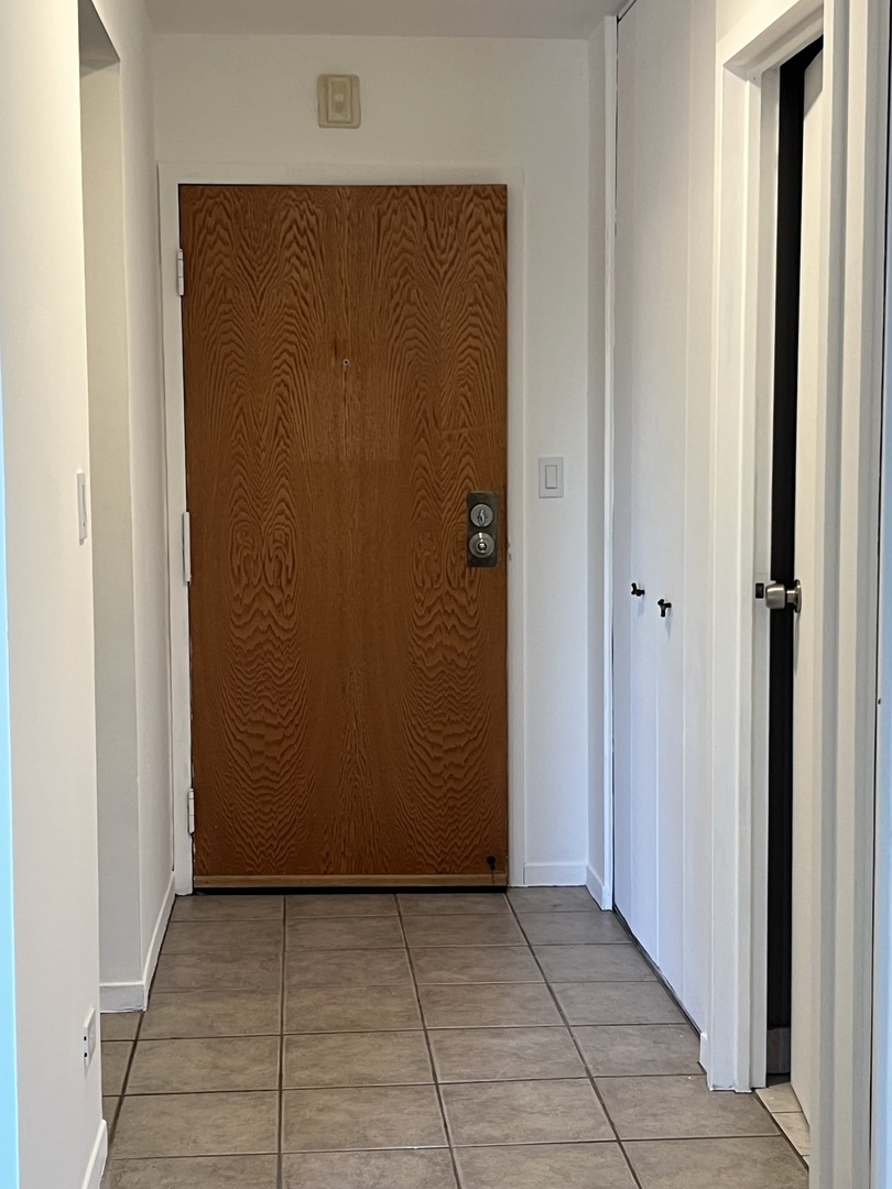 1505 E Central Road #303A, Arlington Heights, IL 60005