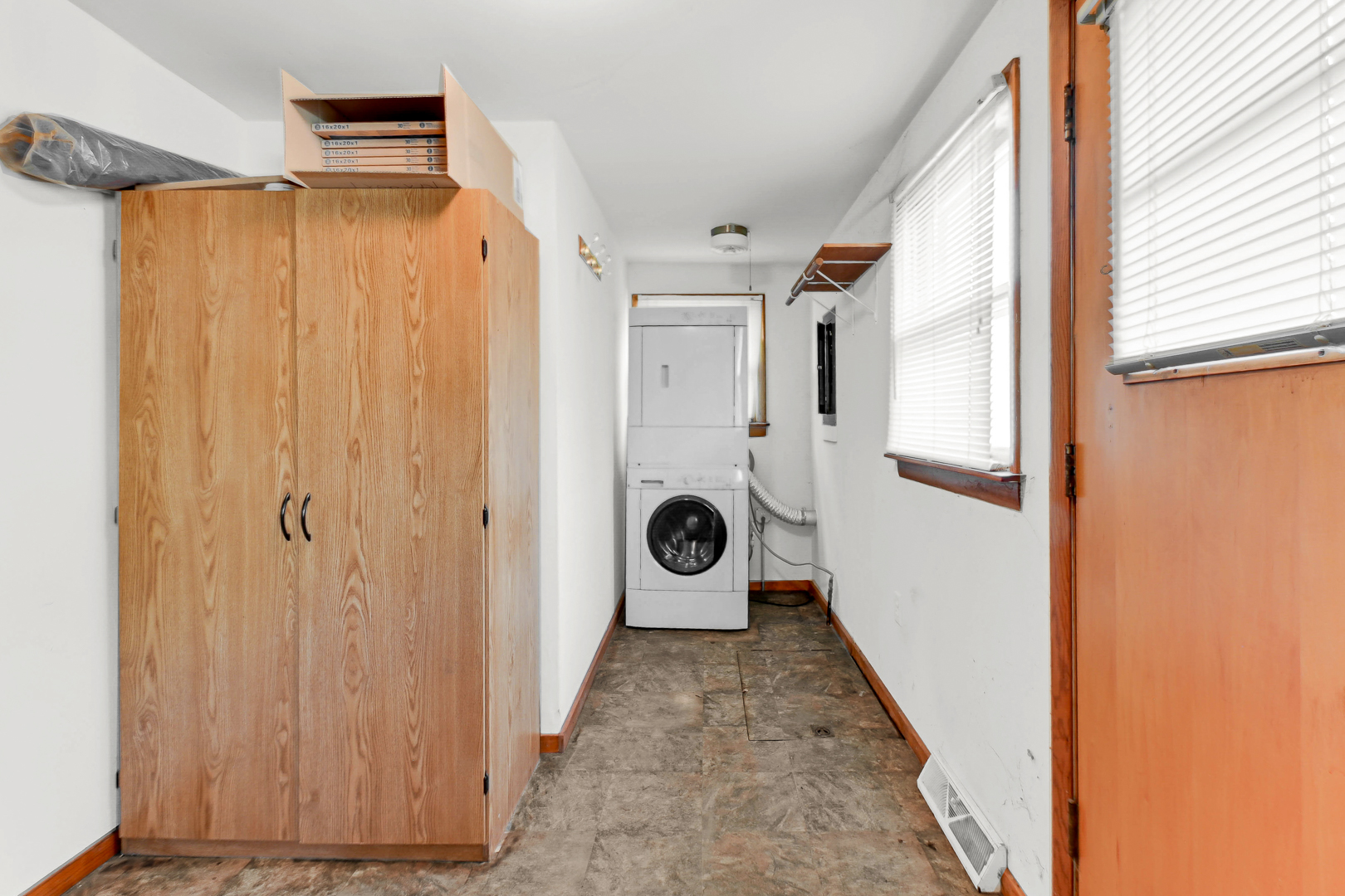 12718 E METCALF Avenue, Momence, IL 60954