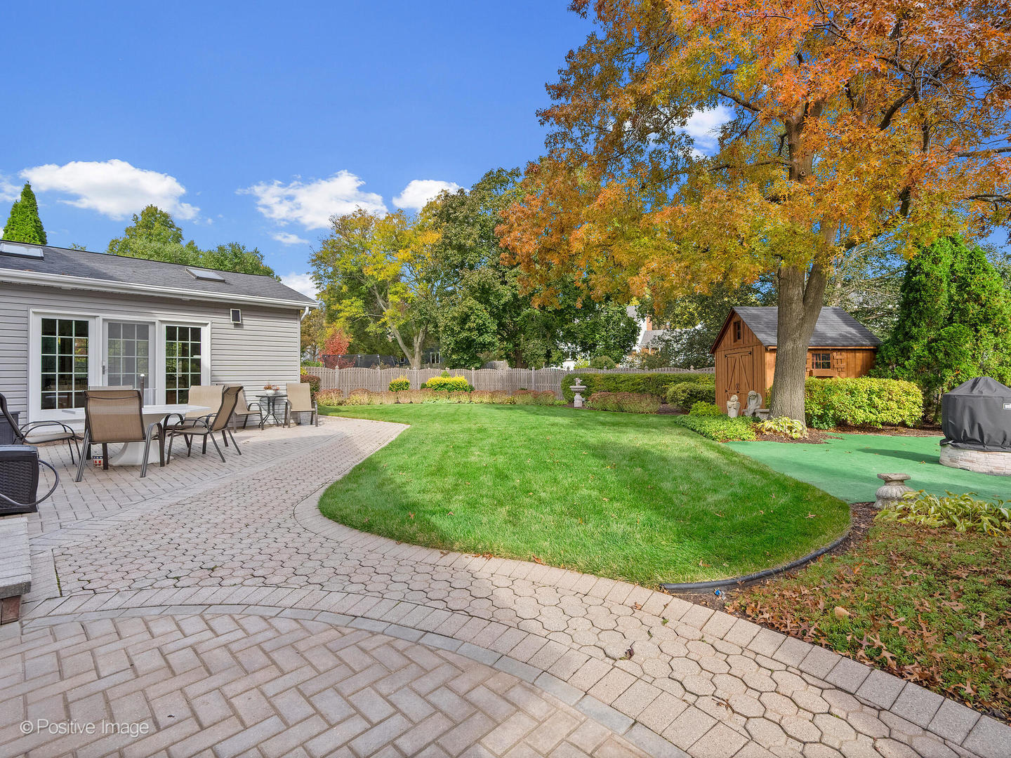 1993 Greensboro Drive, Wheaton, IL 60189