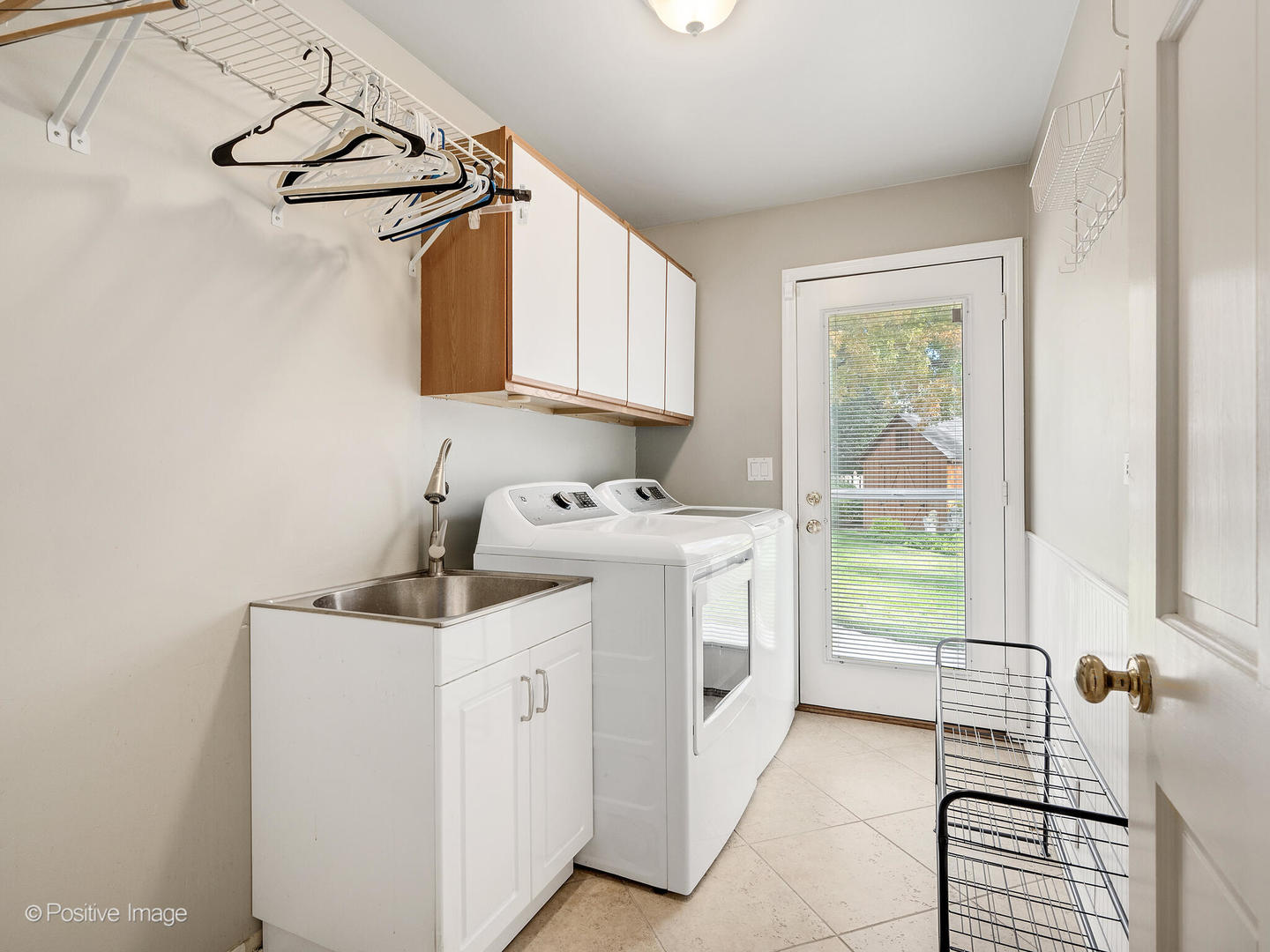 1993 Greensboro Drive, Wheaton, IL 60189