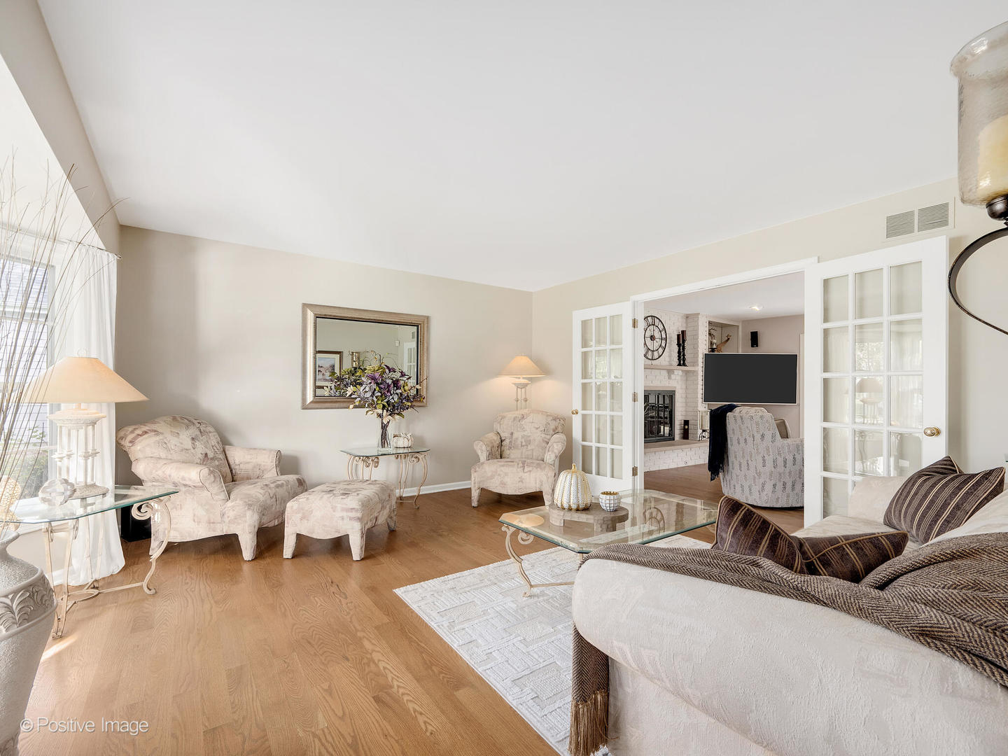 1993 Greensboro Drive, Wheaton, IL 60189