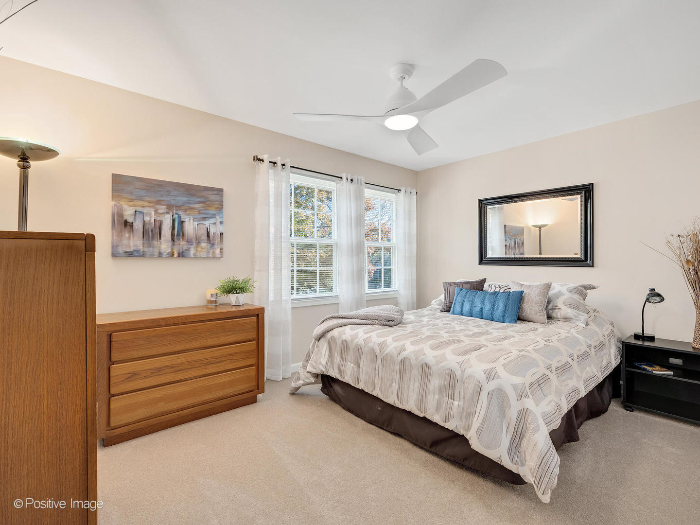 1993 Greensboro Drive, Wheaton, IL 60189