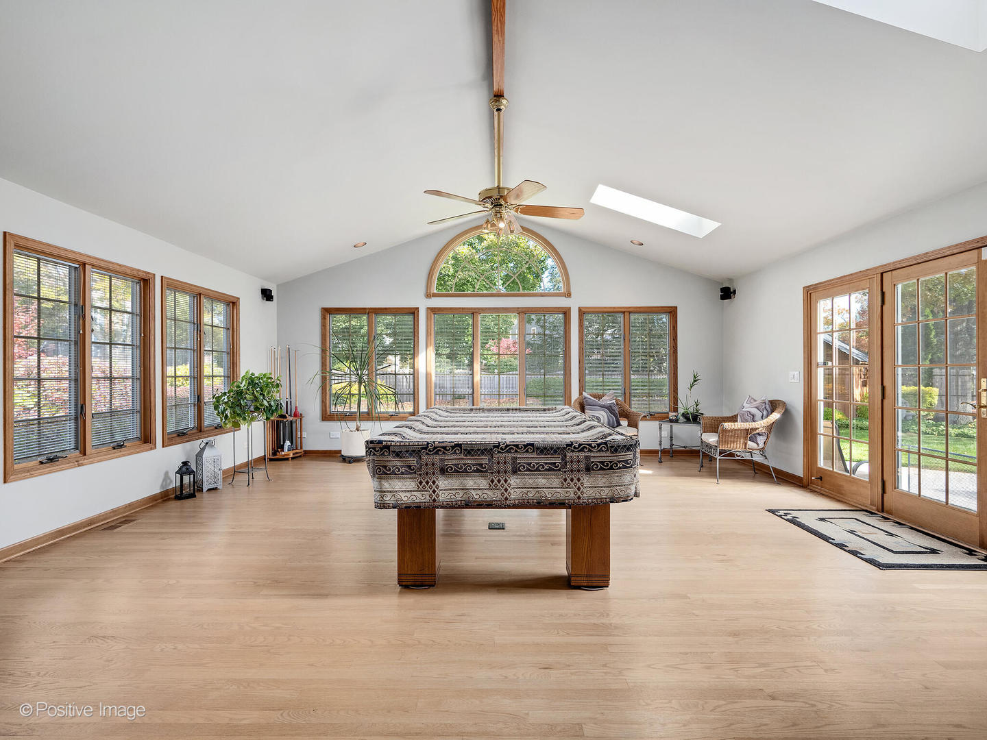 1993 Greensboro Drive, Wheaton, IL 60189