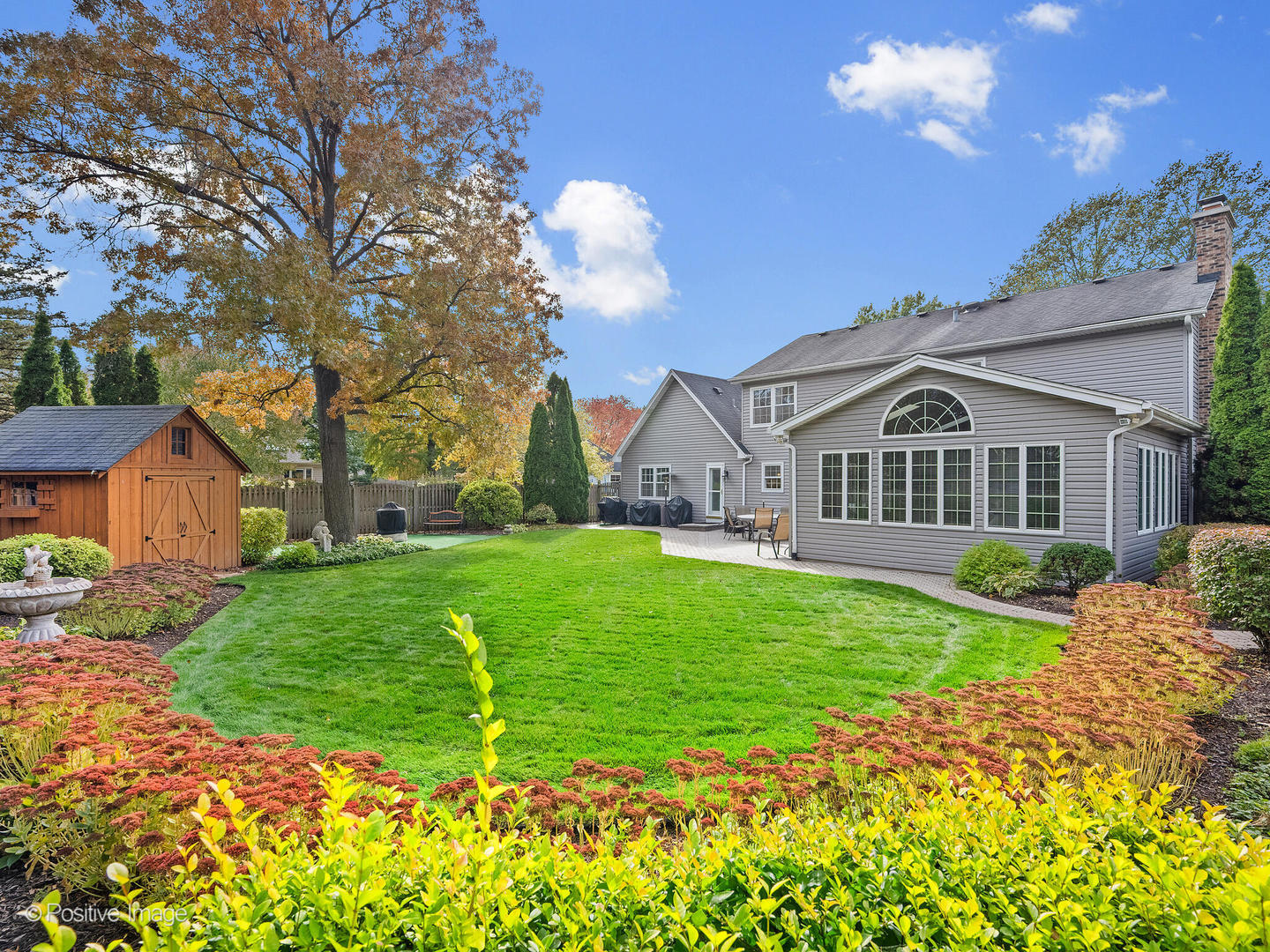 1993 Greensboro Drive, Wheaton, IL 60189