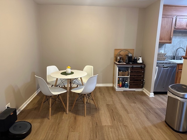 120 Lakeview Drive #109, Bloomingdale, IL 60108