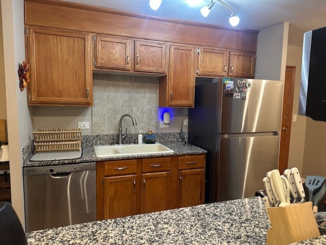 120 Lakeview Drive #109, Bloomingdale, IL 60108