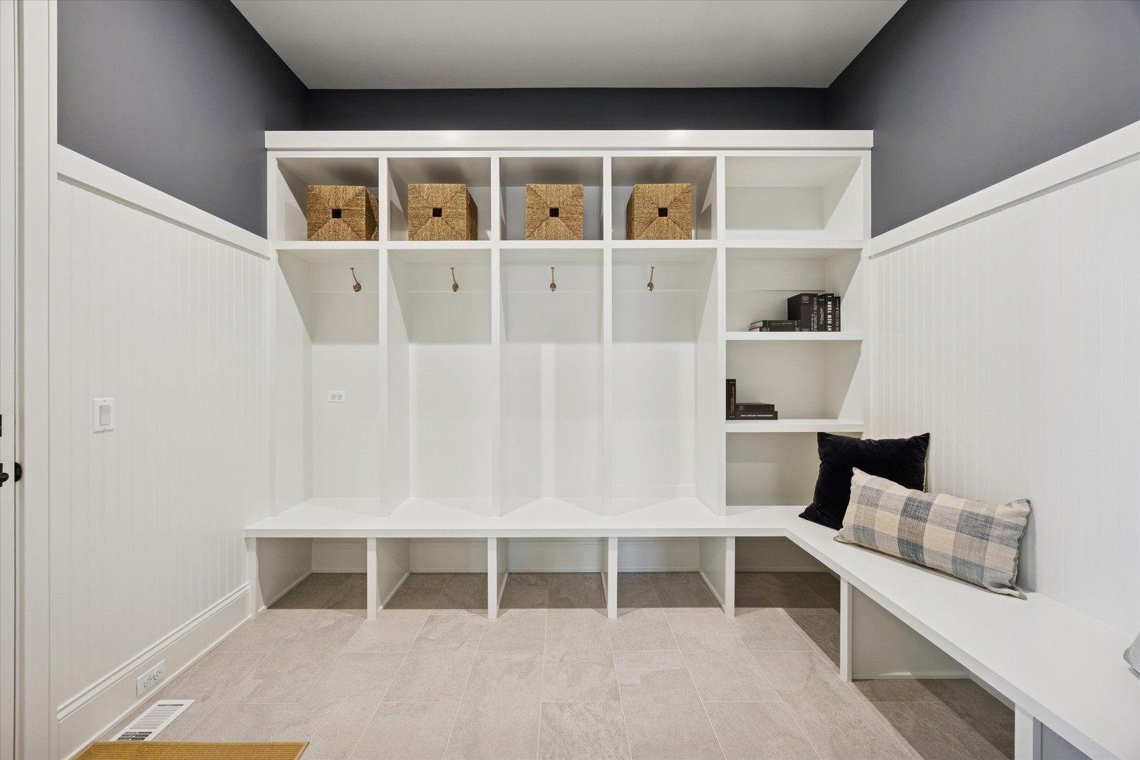 5904 Juniper Court, Western Springs, IL 60558