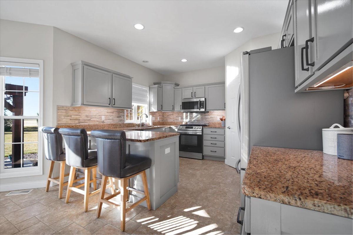 10484 Lyonheart Lane, Bloomington, IL 61705