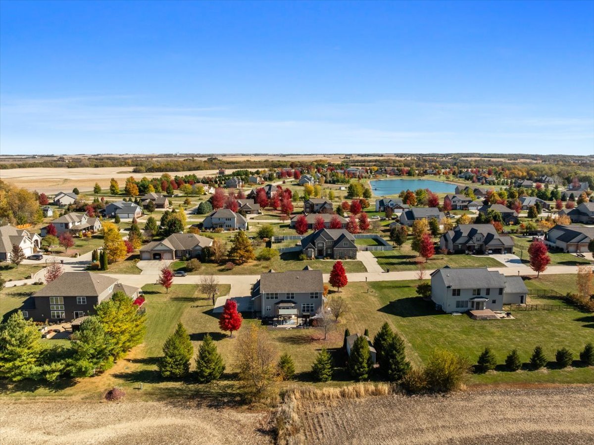 10484 Lyonheart Lane, Bloomington, IL 61705