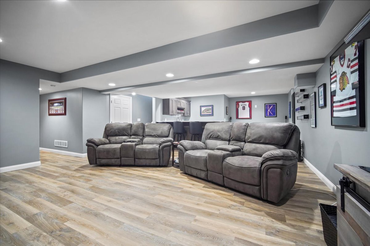 10484 Lyonheart Lane, Bloomington, IL 61705