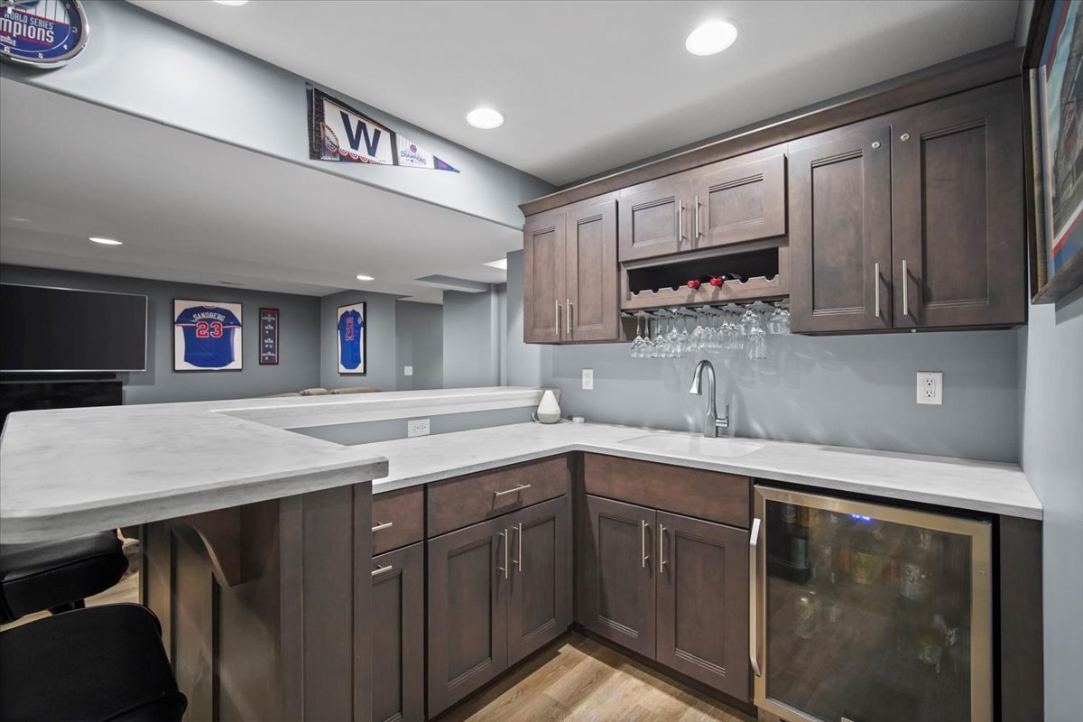 10484 Lyonheart Lane, Bloomington, IL 61705