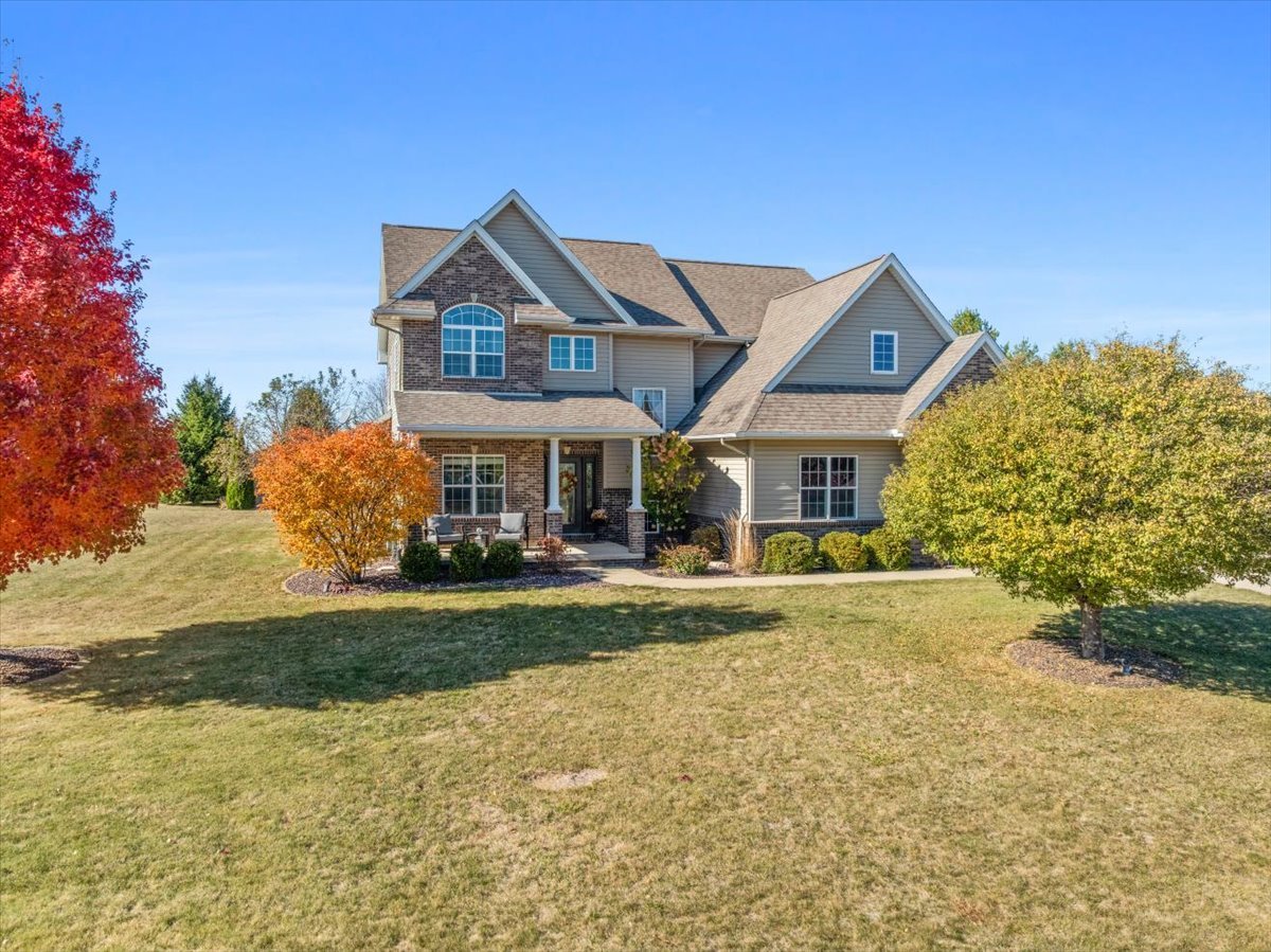 10484 Lyonheart Lane, Bloomington, IL 61705