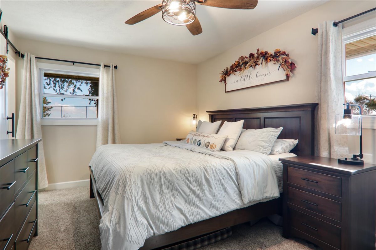 438 Standish Drive, Bloomington, IL 61704