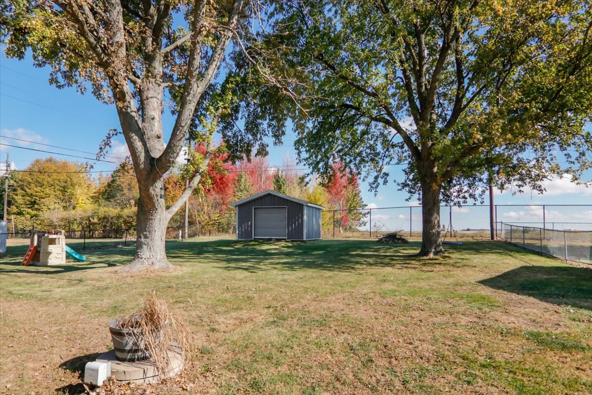 438 Standish Drive, Bloomington, IL 61704