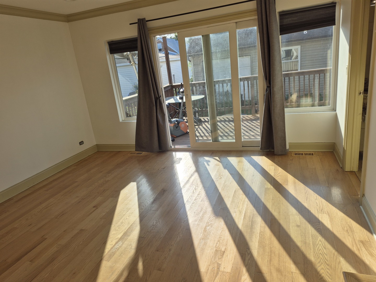 4138 N Parkside Avenue #1, Chicago, IL 60634