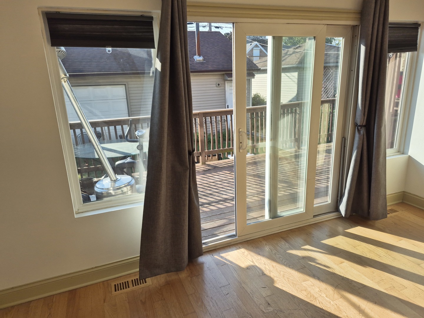 4138 N Parkside Avenue #1, Chicago, IL 60634