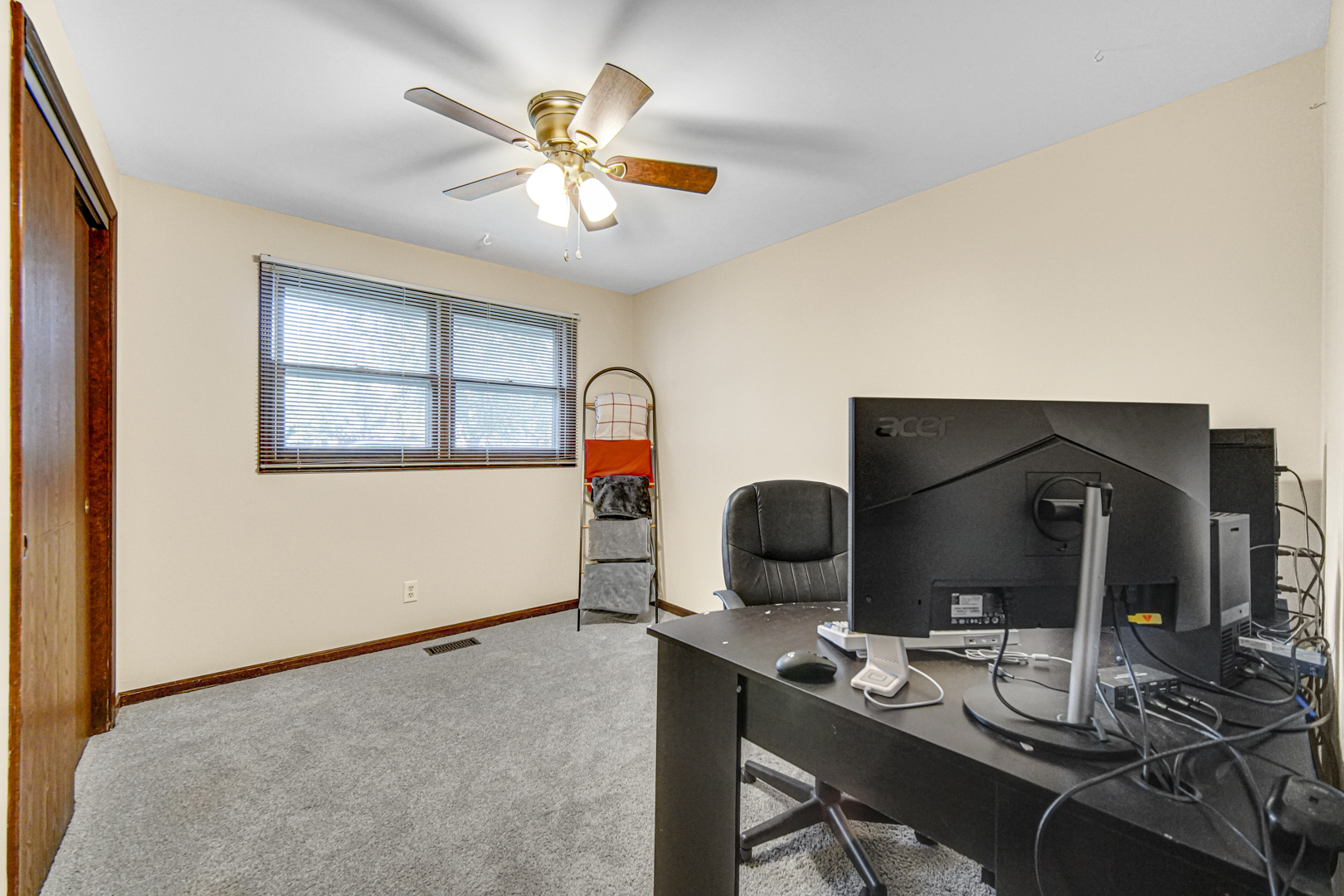 1069 FLAMINGO Lane, Bradley, IL 60915