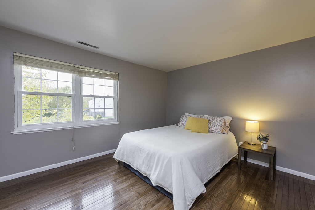 2009 Countryside Lane, Round Lake Beach, IL 60073