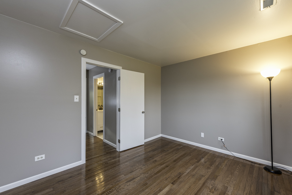 2009 Countryside Lane, Round Lake Beach, IL 60073