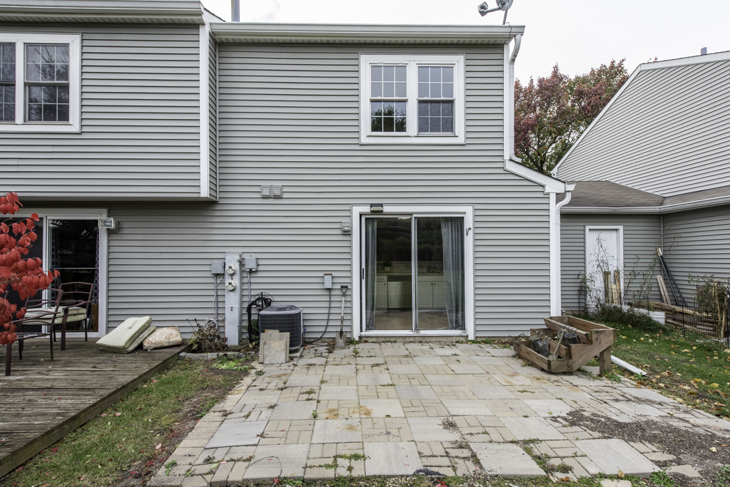 2009 Countryside Lane, Round Lake Beach, IL 60073