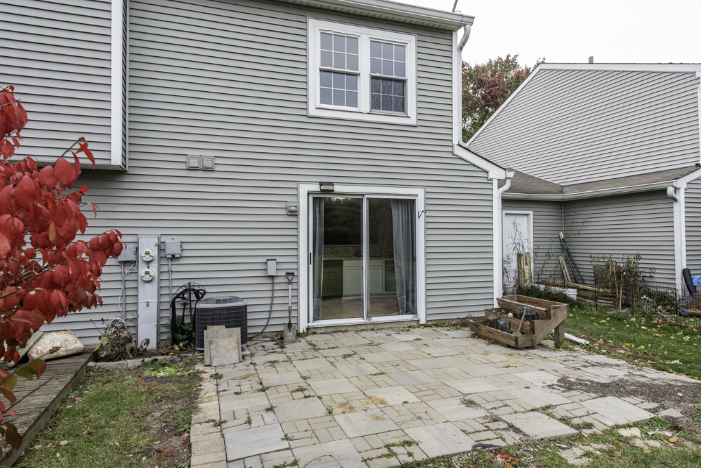 2009 Countryside Lane, Round Lake Beach, IL 60073