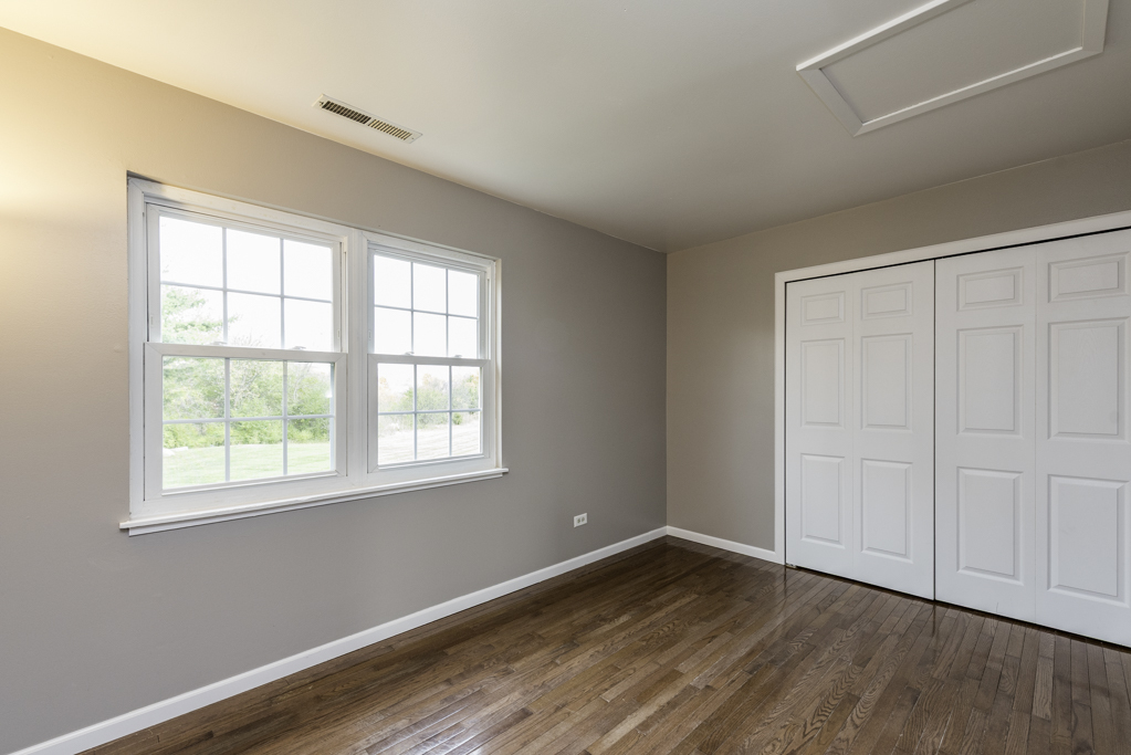 2009 Countryside Lane, Round Lake Beach, IL 60073