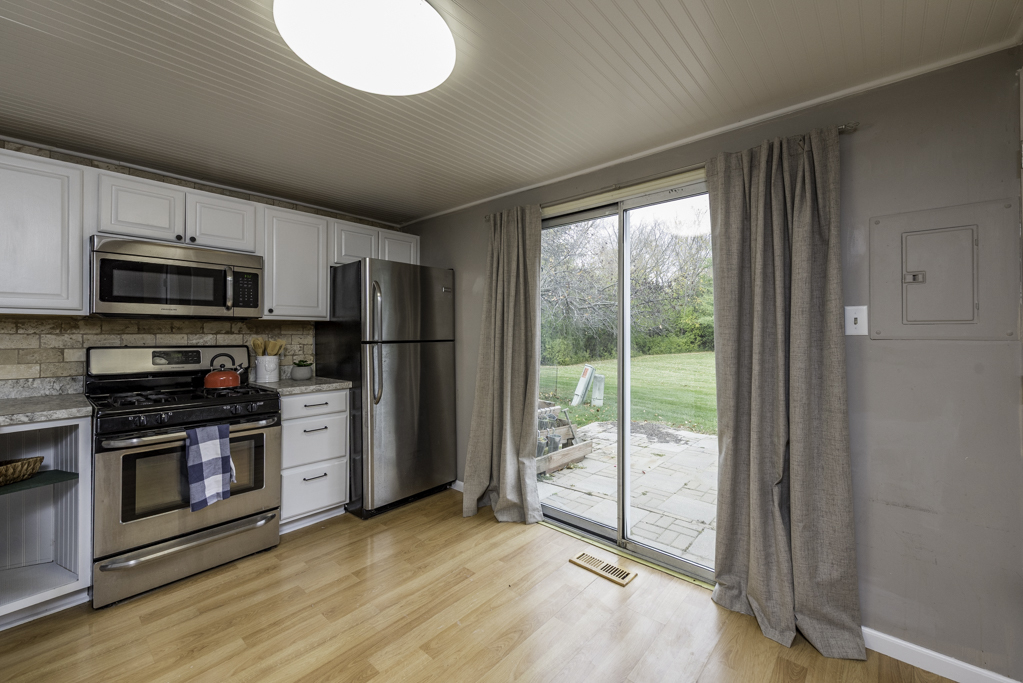 2009 Countryside Lane, Round Lake Beach, IL 60073