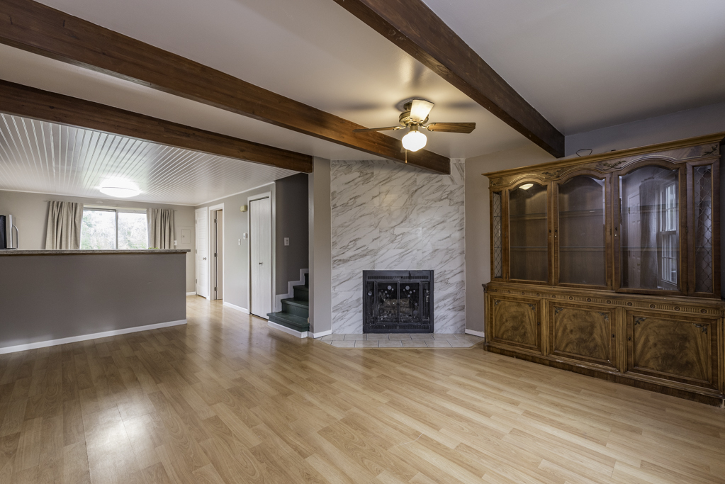 2009 Countryside Lane, Round Lake Beach, IL 60073