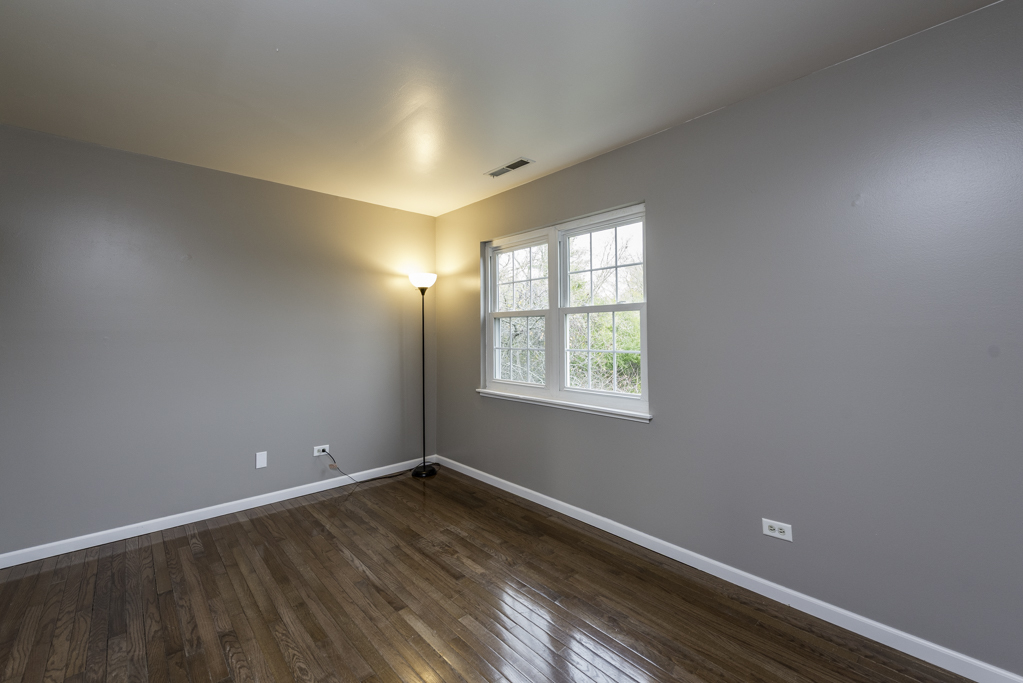 2009 Countryside Lane, Round Lake Beach, IL 60073