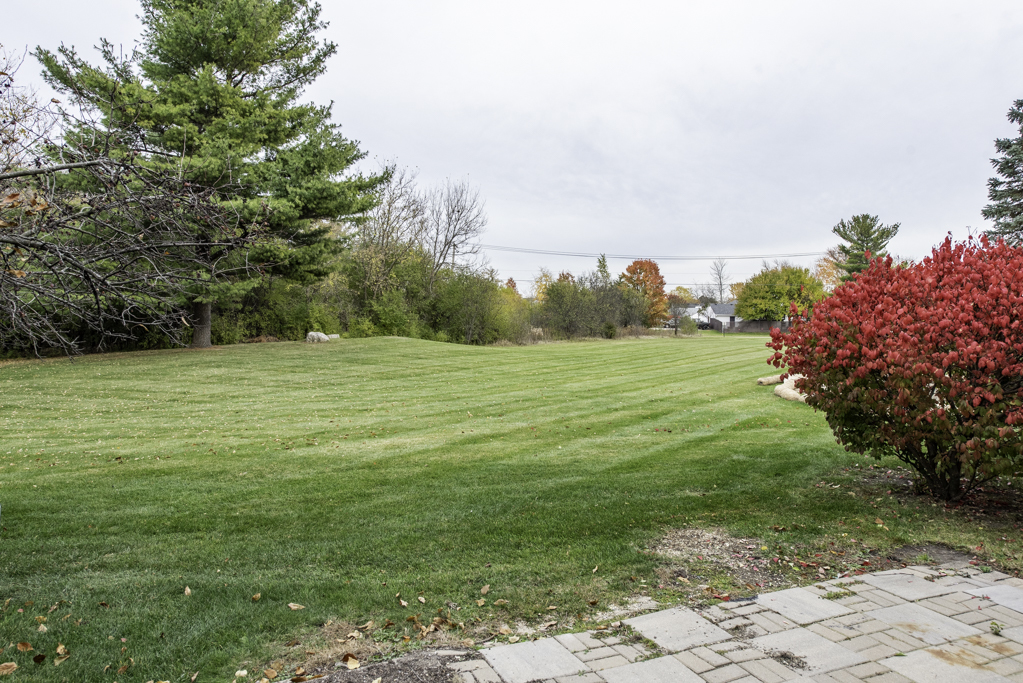 2009 Countryside Lane, Round Lake Beach, IL 60073