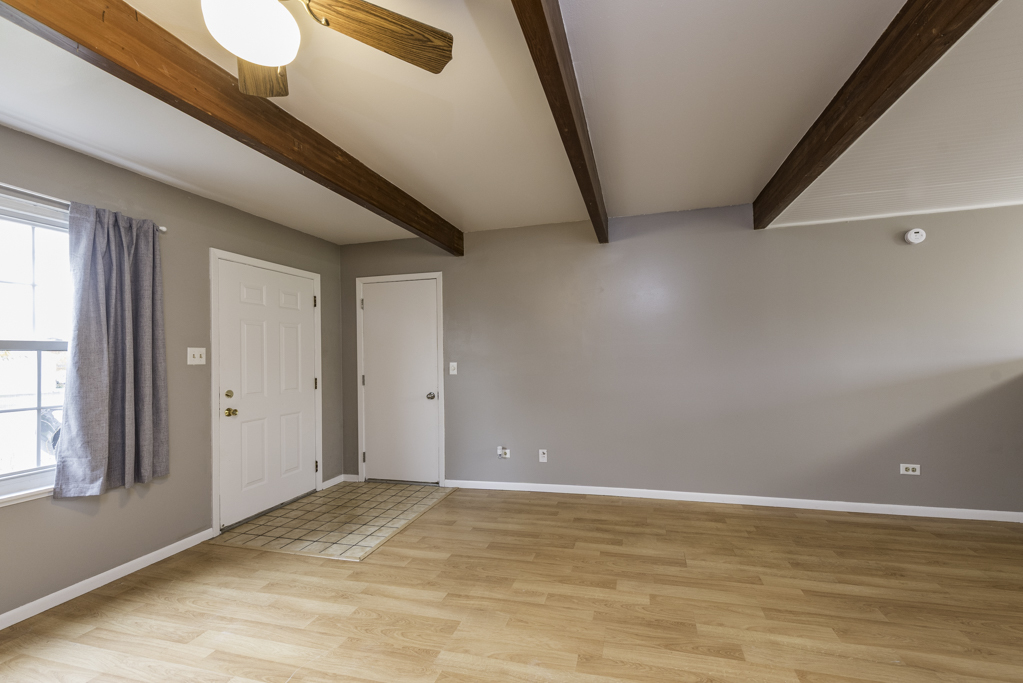 2009 Countryside Lane, Round Lake Beach, IL 60073