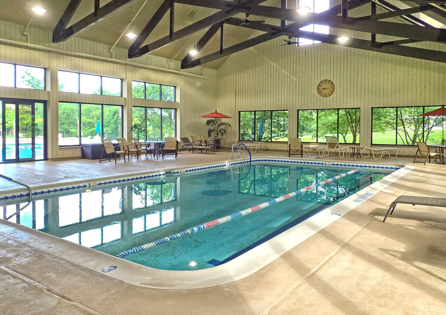 668 Shoreline Road, Lake Barrington, IL 60010