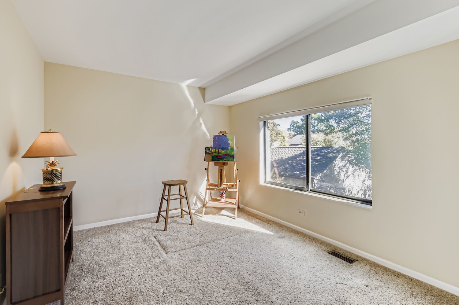 668 Shoreline Road, Lake Barrington, IL 60010