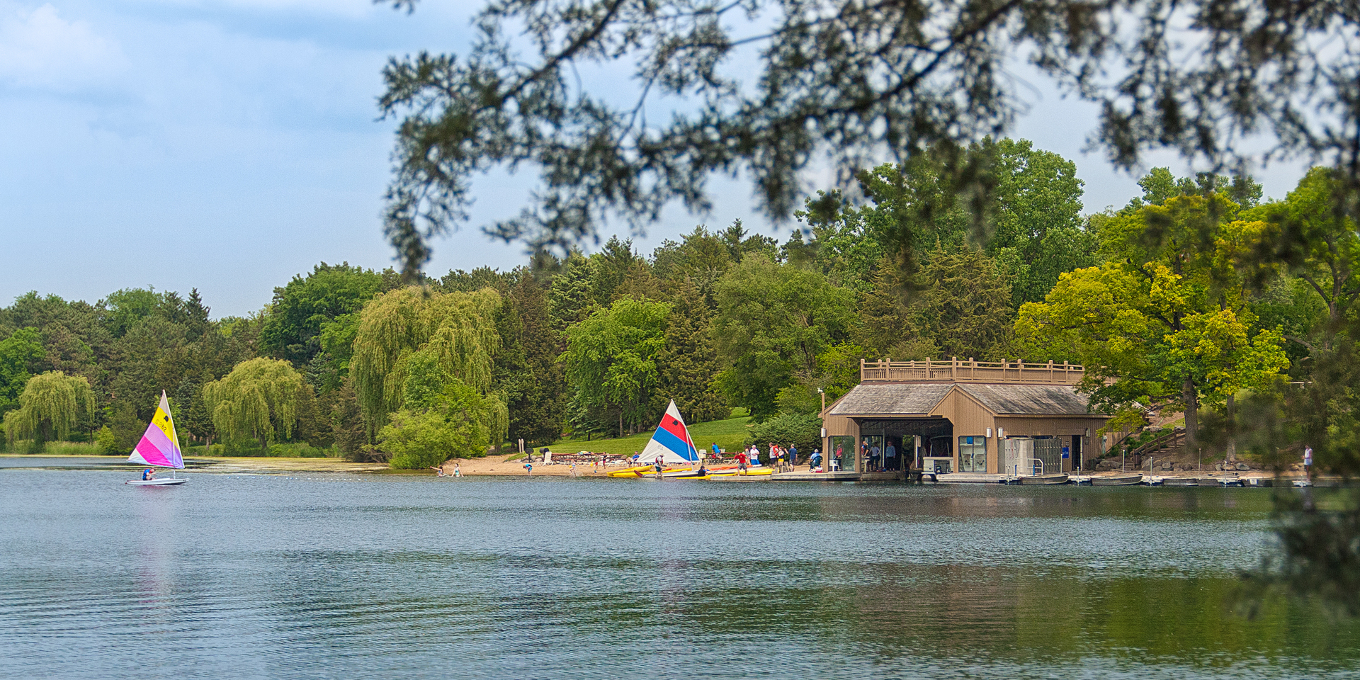 668 Shoreline Road, Lake Barrington, IL 60010