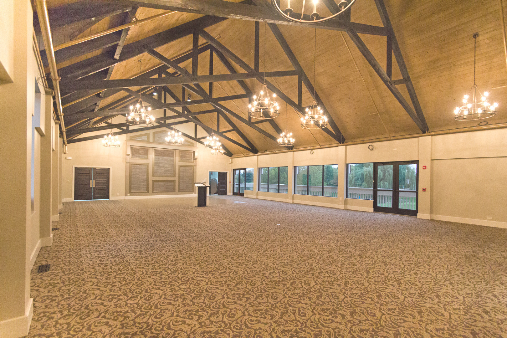 668 Shoreline Road, Lake Barrington, IL 60010