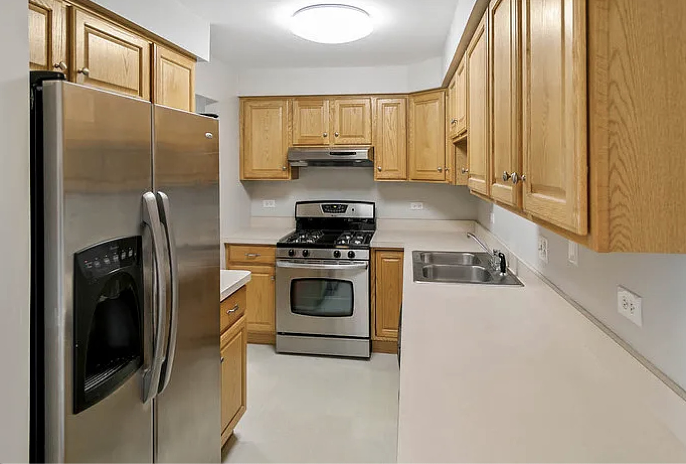 84 W BELVIDERE Road #203, Grayslake, IL 60030