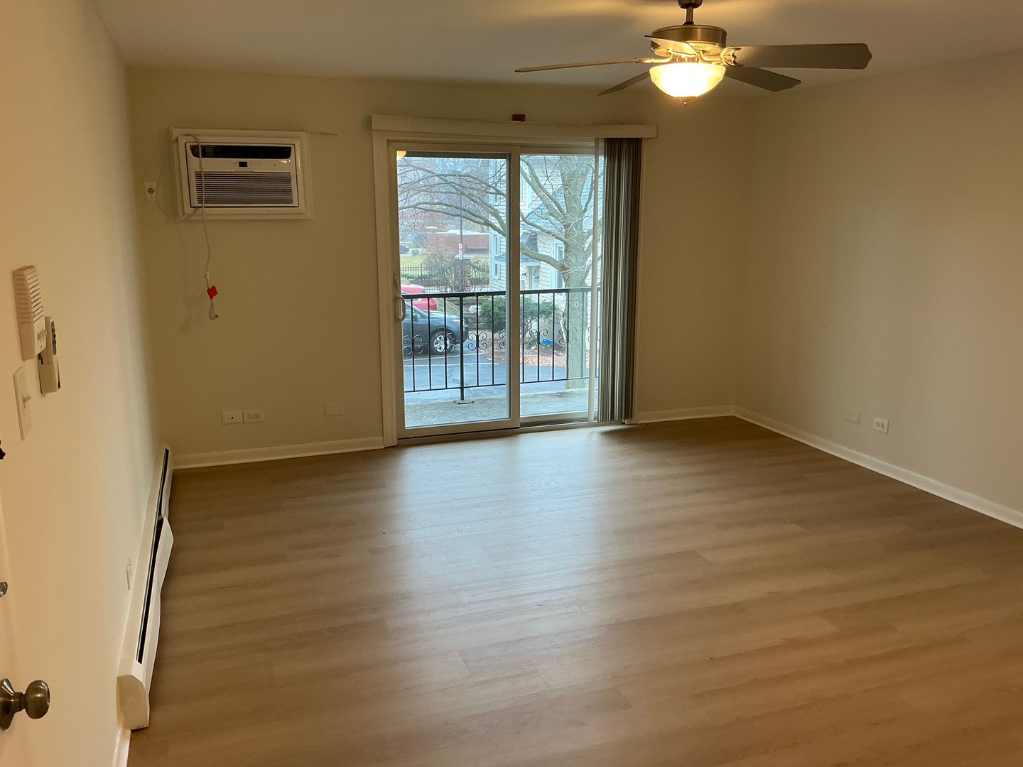 84 W BELVIDERE Road #203, Grayslake, IL 60030