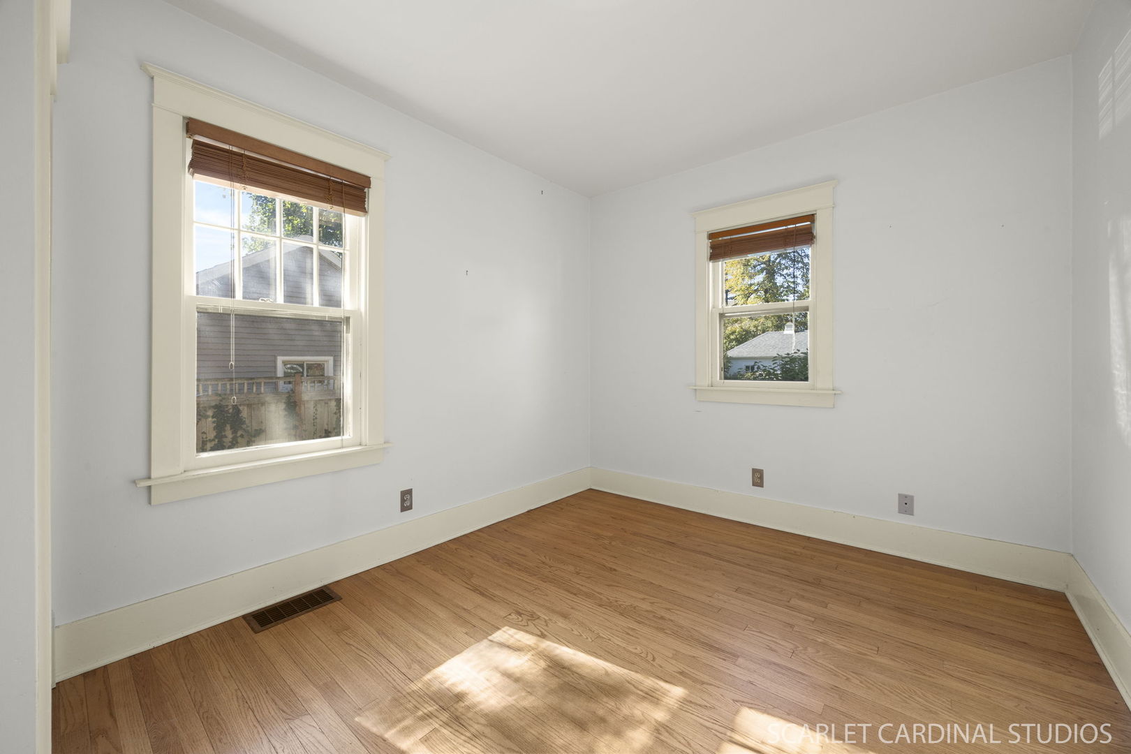 84 S Caroline Street, Crystal Lake, IL 60014