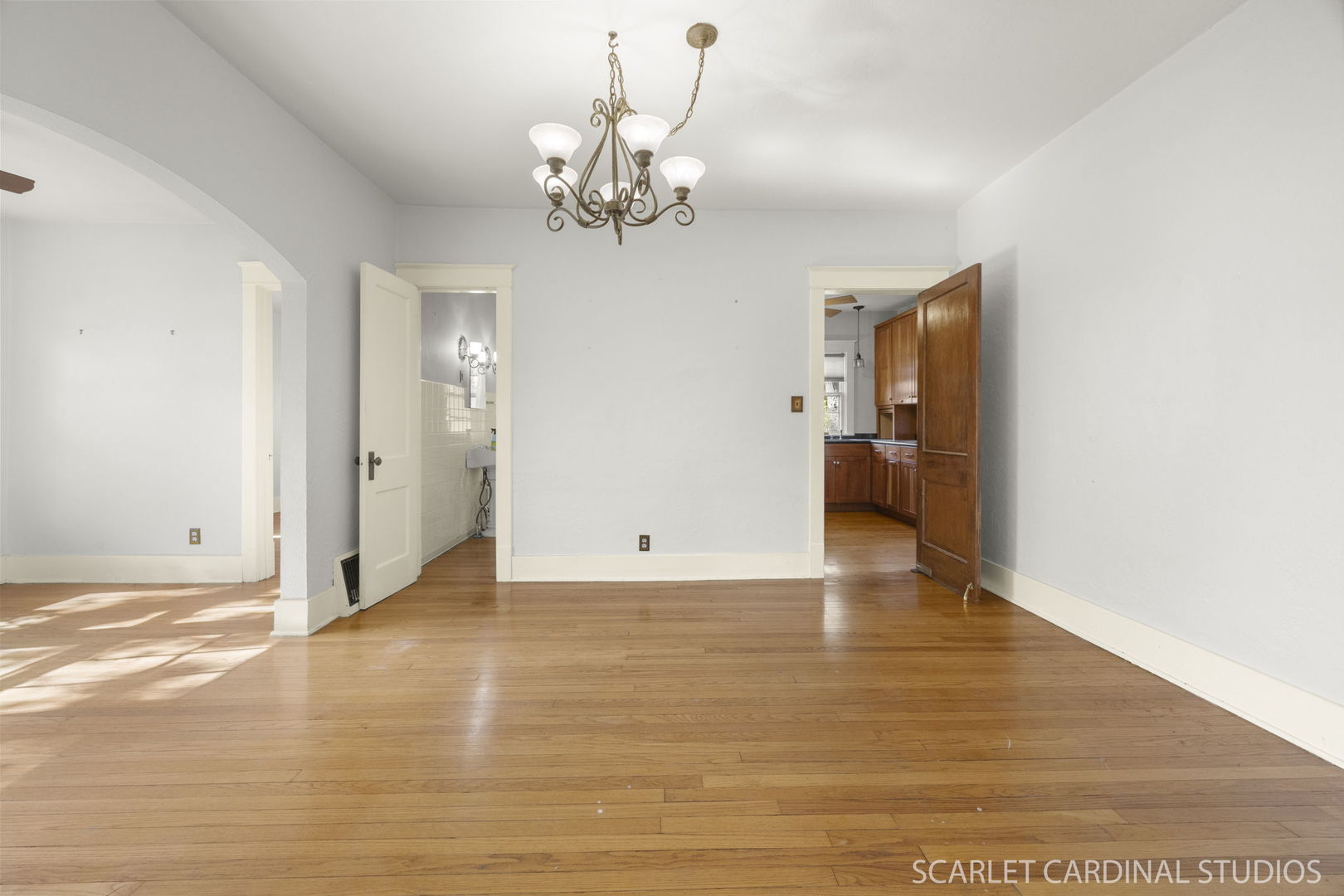 84 S Caroline Street, Crystal Lake, IL 60014