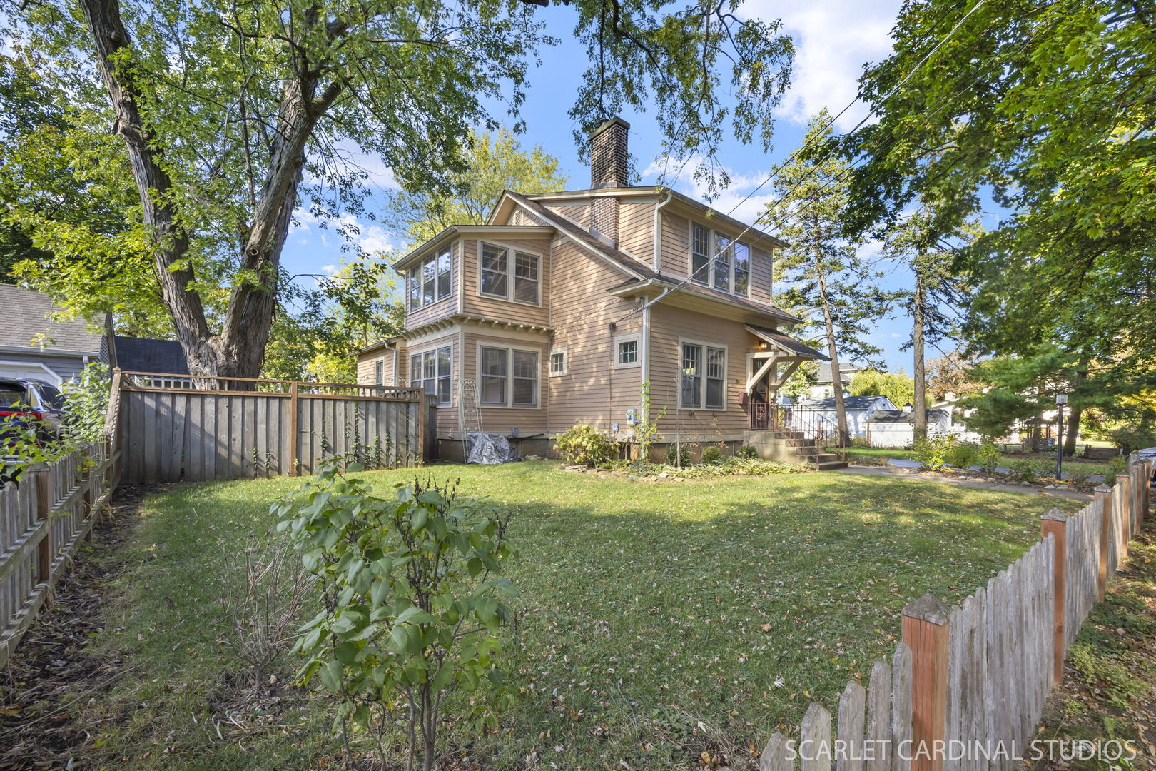 84 S Caroline Street, Crystal Lake, IL 60014