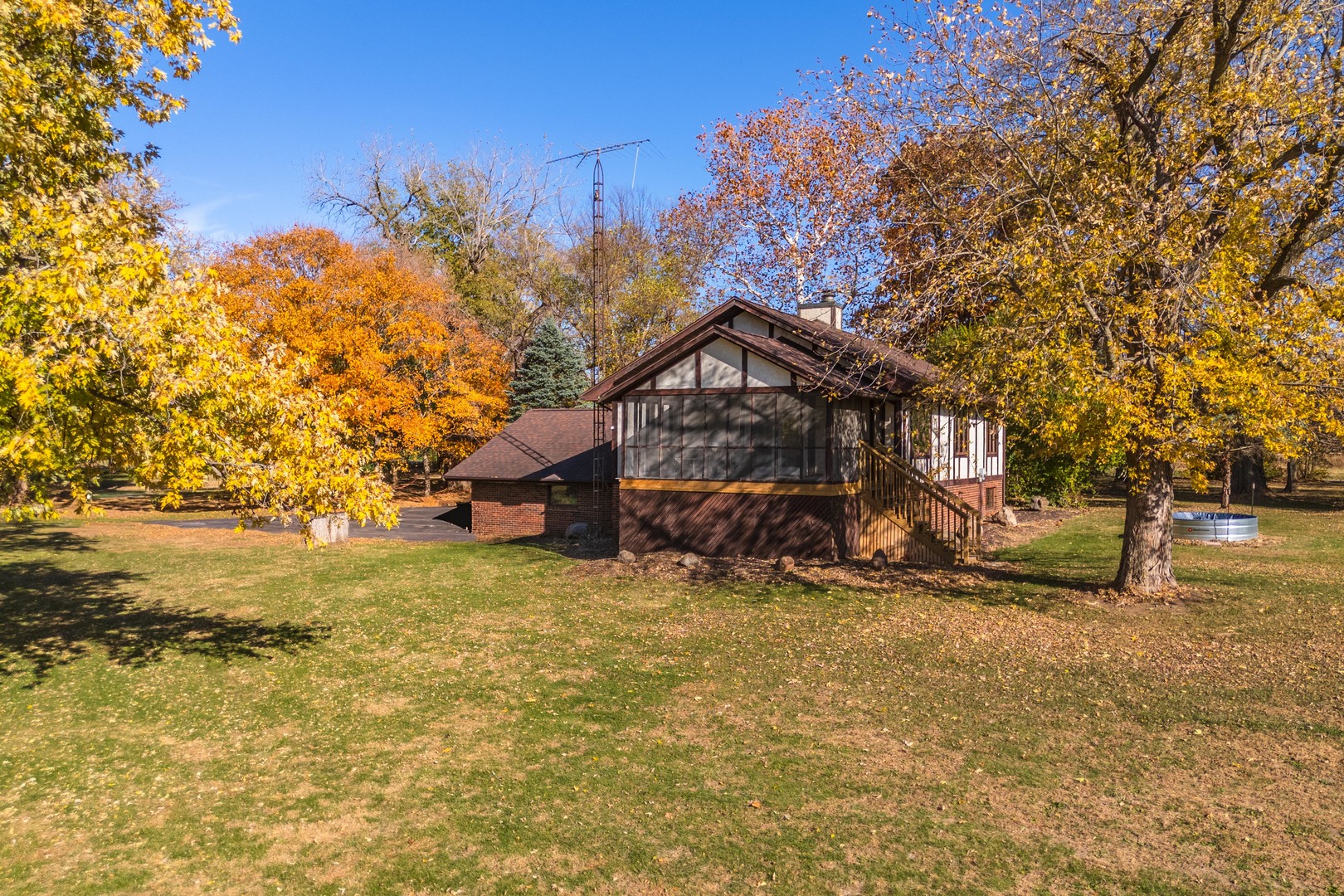 3312 N 1475 East Road, Heyworth, IL 61745