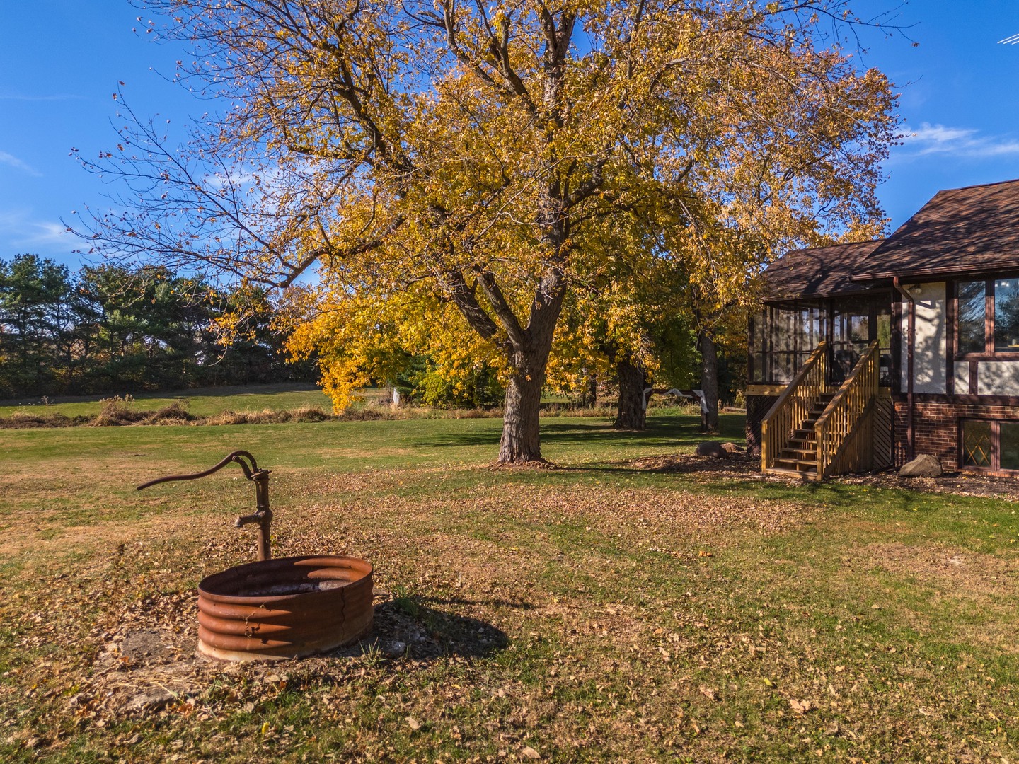 3312 N 1475 East Road, Heyworth, IL 61745